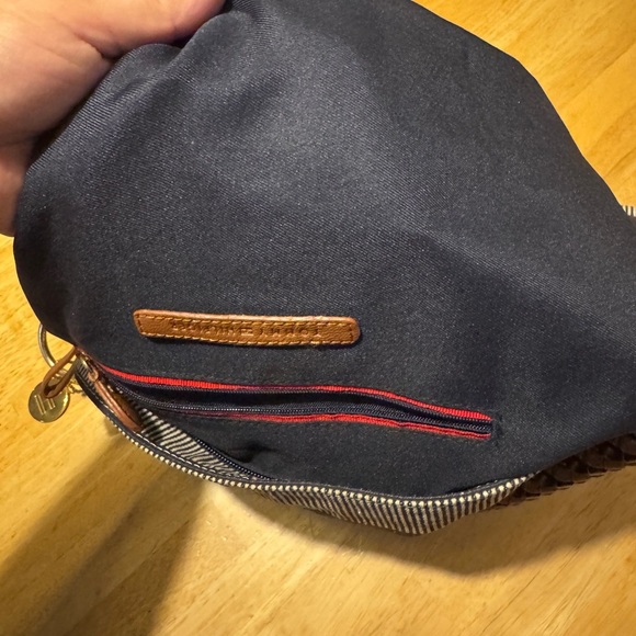 Tommy Hilfiger Striped Purse Bag - Picture 6 of 11